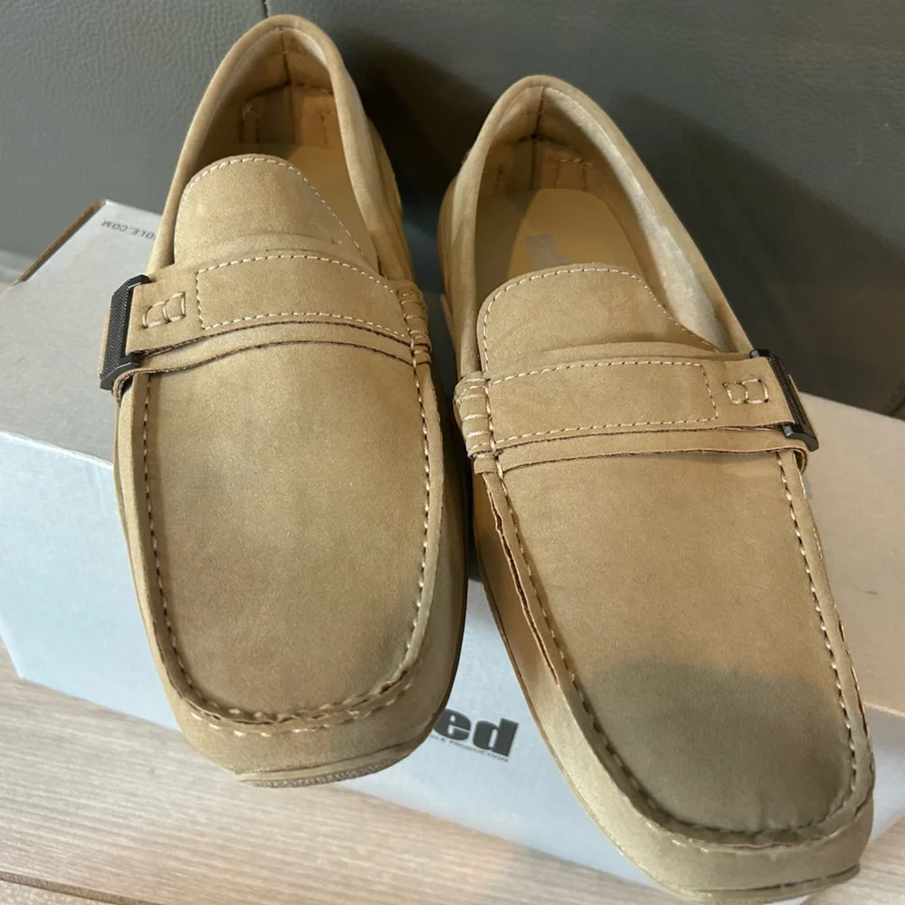 NWT Kenneth Cole Unlisted Men's Wister Belt Driver Loafer taupe 8.5 med